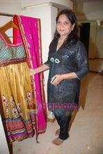 at Nisha Sagar_s winter collection launch in Juhu on 13th Sept 2010 (31).JPG